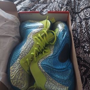 Air flightposite exposed